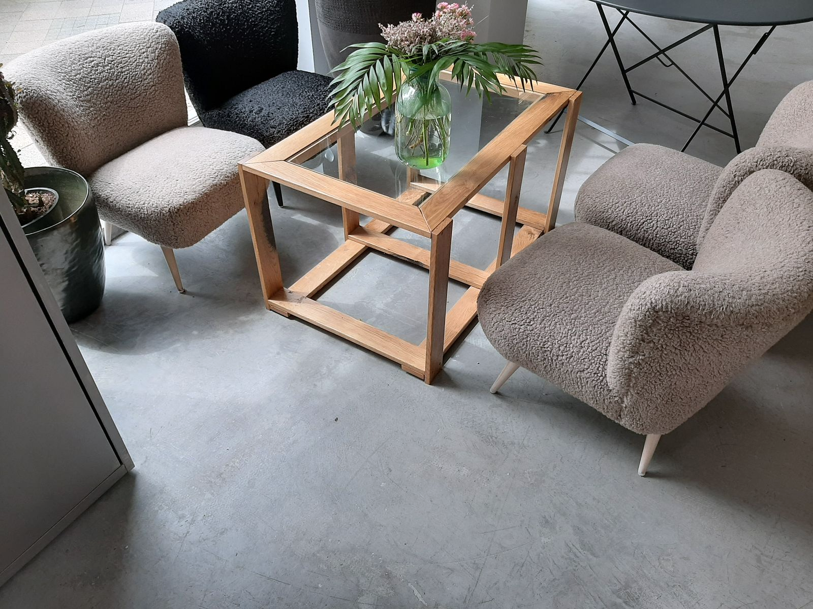 Dekoratív habarcsbevonat padlón és falakon beltéren